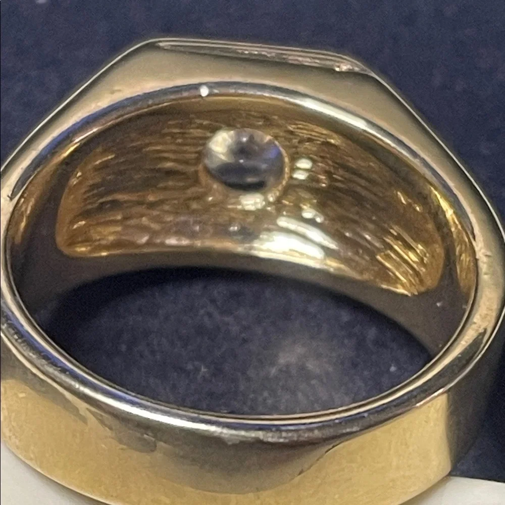 Elegant Gold 18k GE Ring 11g size 10